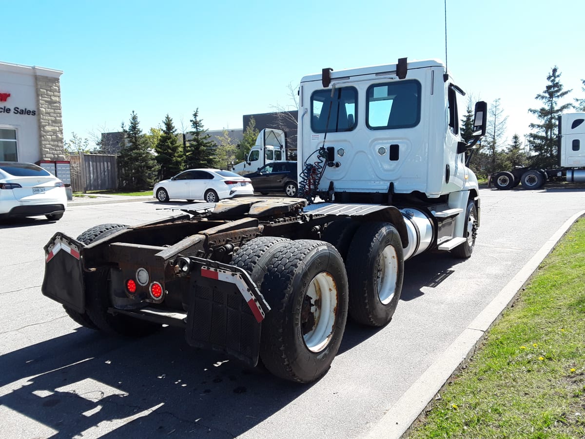 2016 Freightliner/Mercedes CASCADIA 125 643135