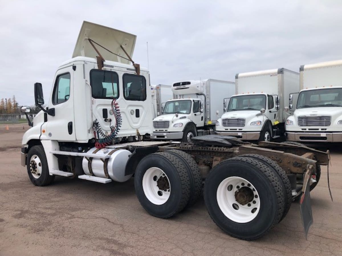 2016 Freightliner/Mercedes CASCADIA 125 643144