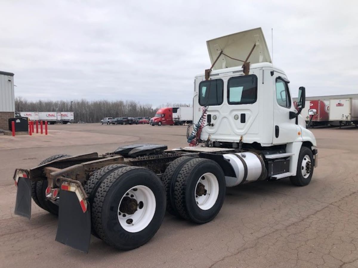 2016 Freightliner/Mercedes CASCADIA 125 643144