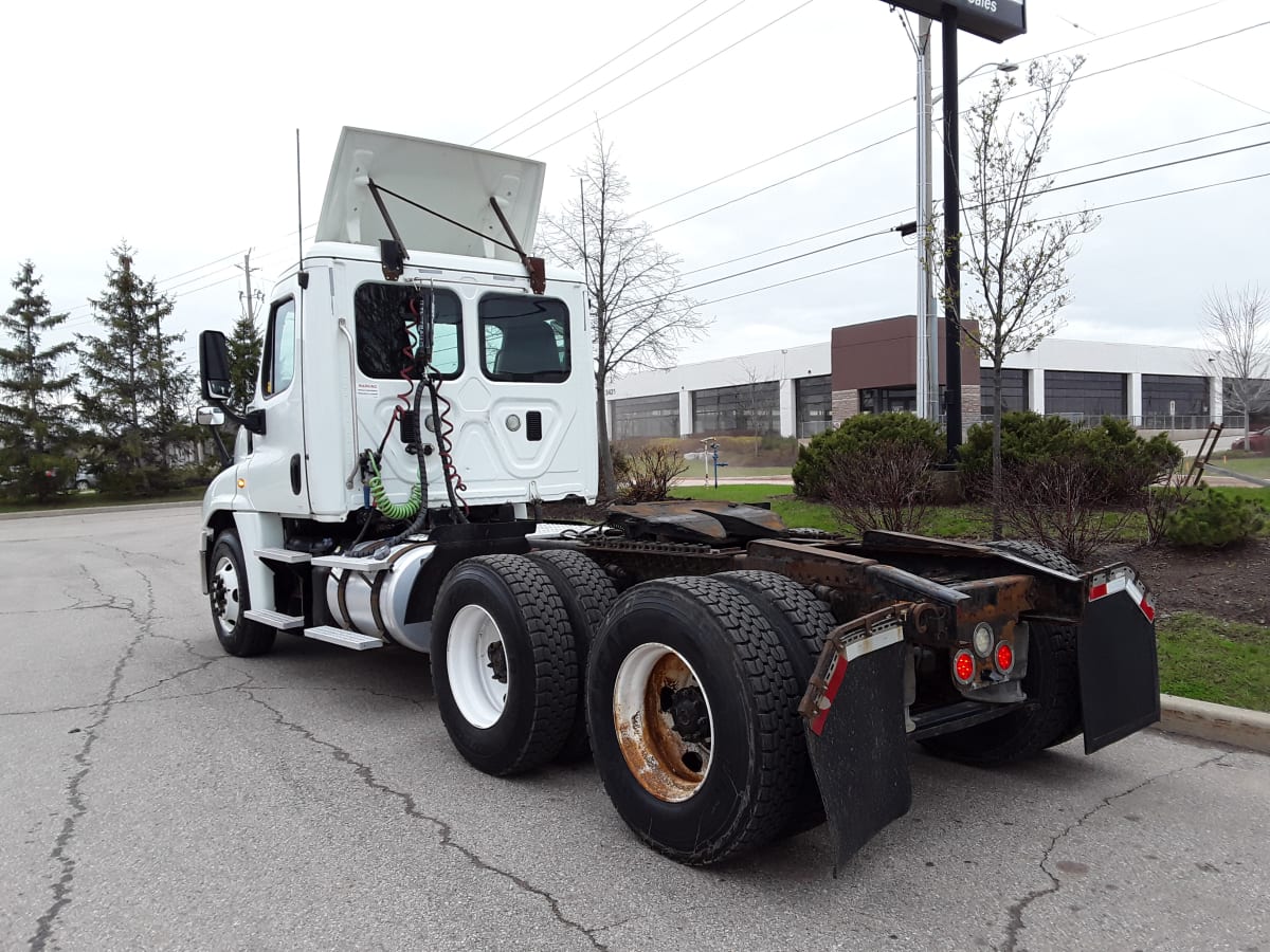 2016 Freightliner/Mercedes CASCADIA 125 643296