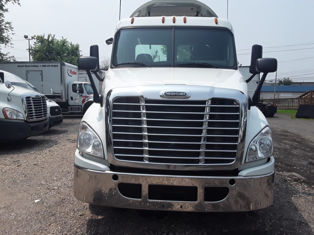 2016 Freightliner/Mercedes CASCADIA 125 643398