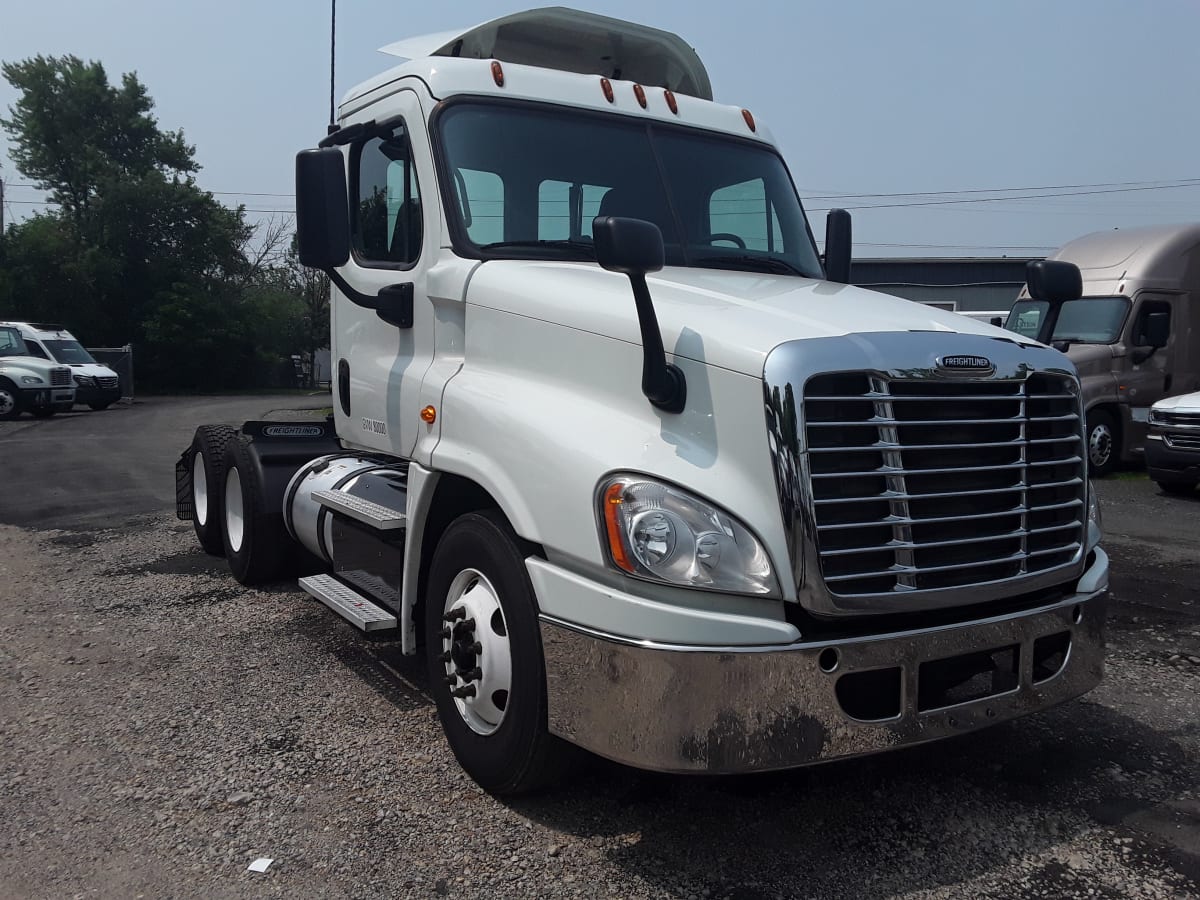 2016 Freightliner/Mercedes CASCADIA 125 643398