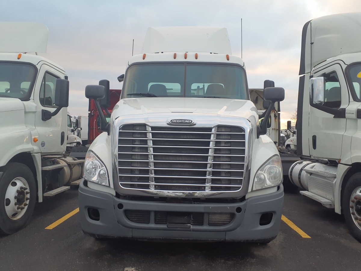 2016 Freightliner/Mercedes CASCADIA 125 643399