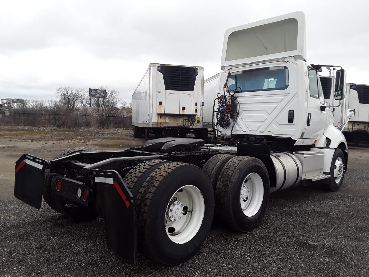 2016 Navistar International PROSTAR 643413