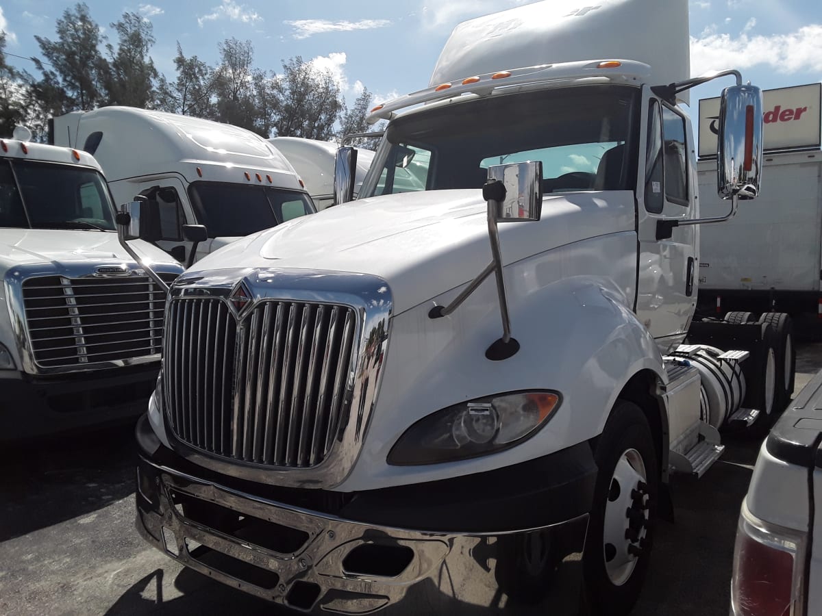 2016 Navistar International PROSTAR 643425