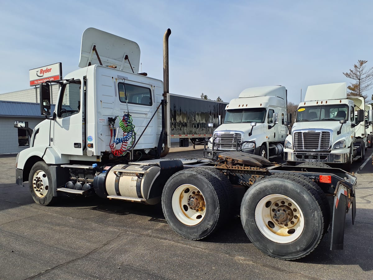 2016 Volvo VNL64TRACTOR 643700