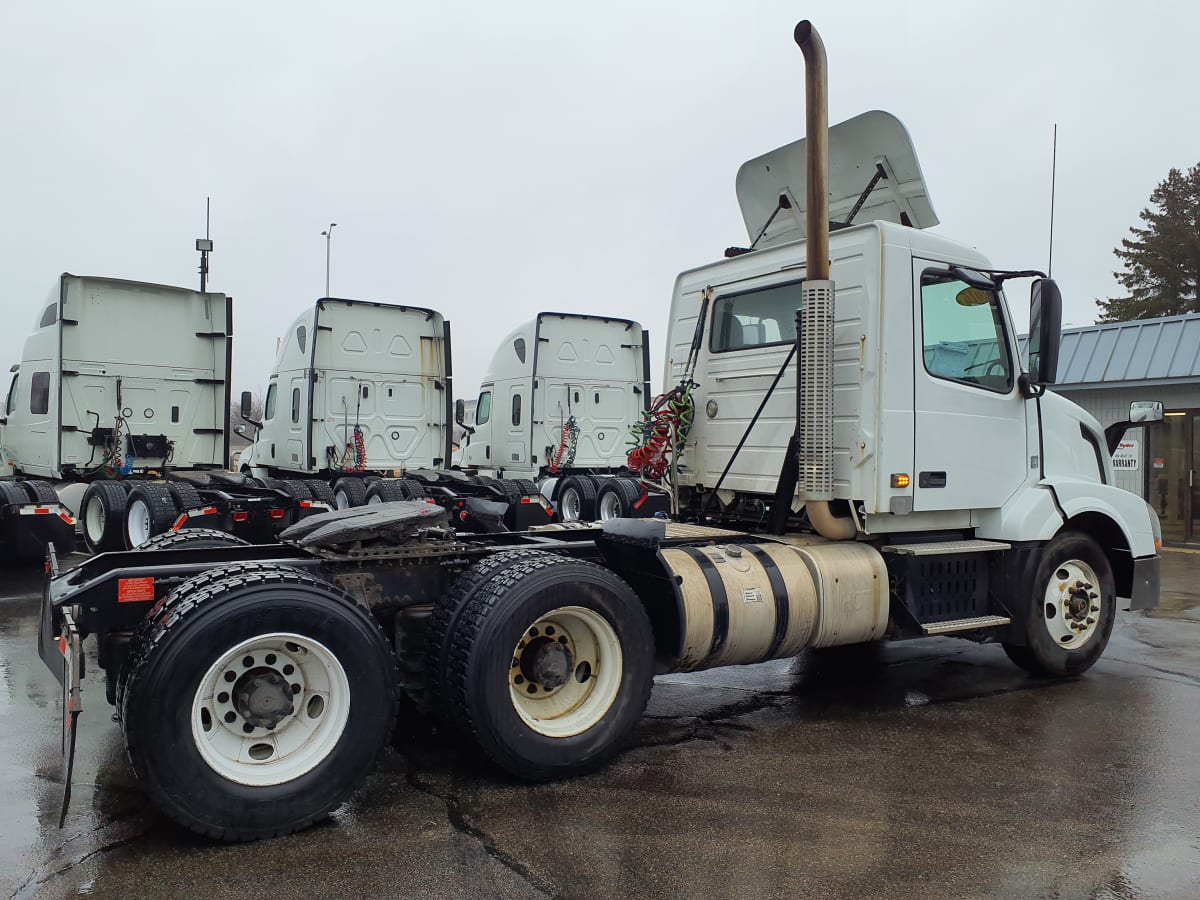 2016 Volvo VNL64TRACTOR 643716