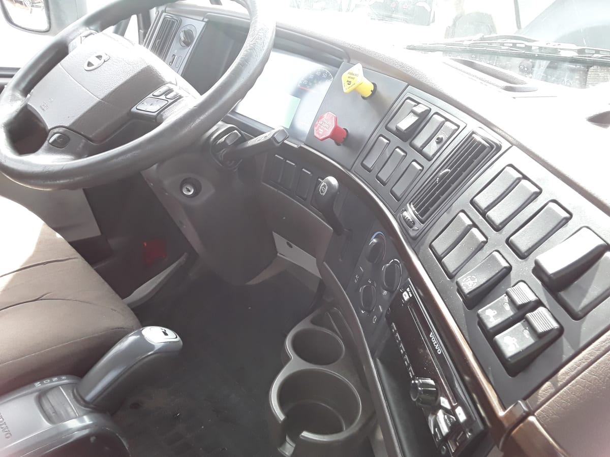 2016 Volvo VNL64TRACTOR 643721