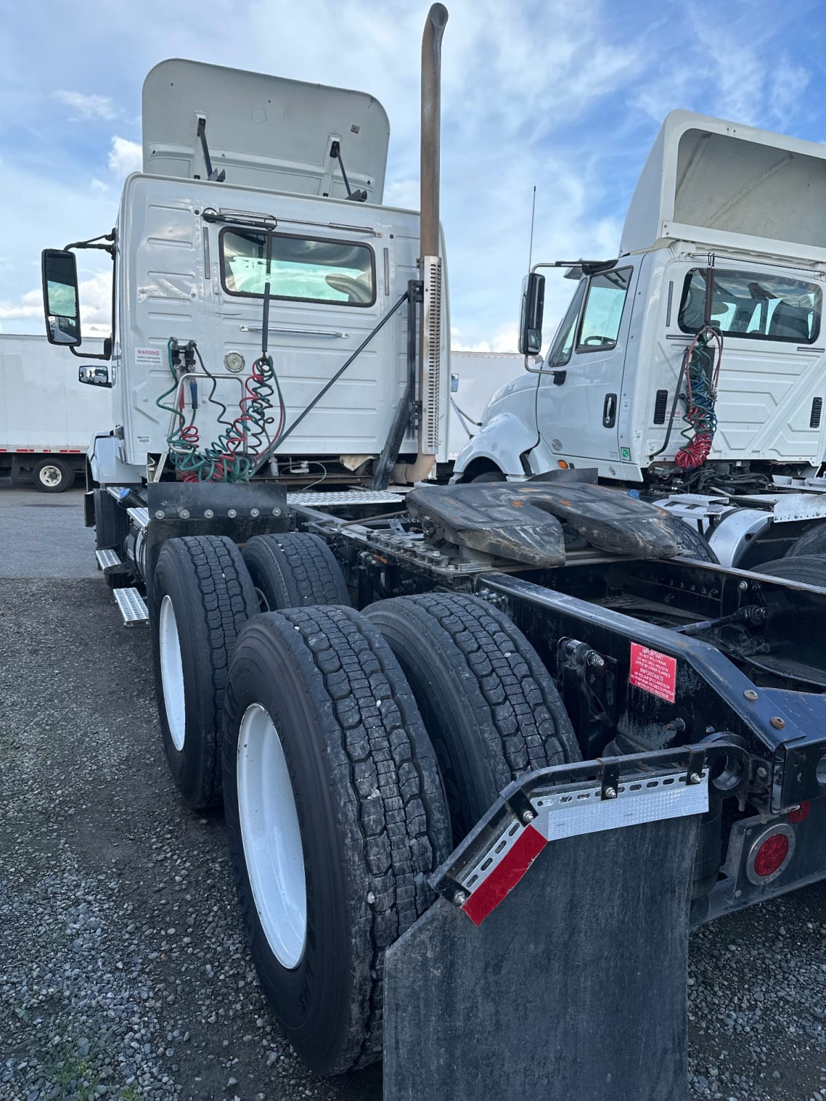 2016 Volvo VNL64TRACTOR 643723