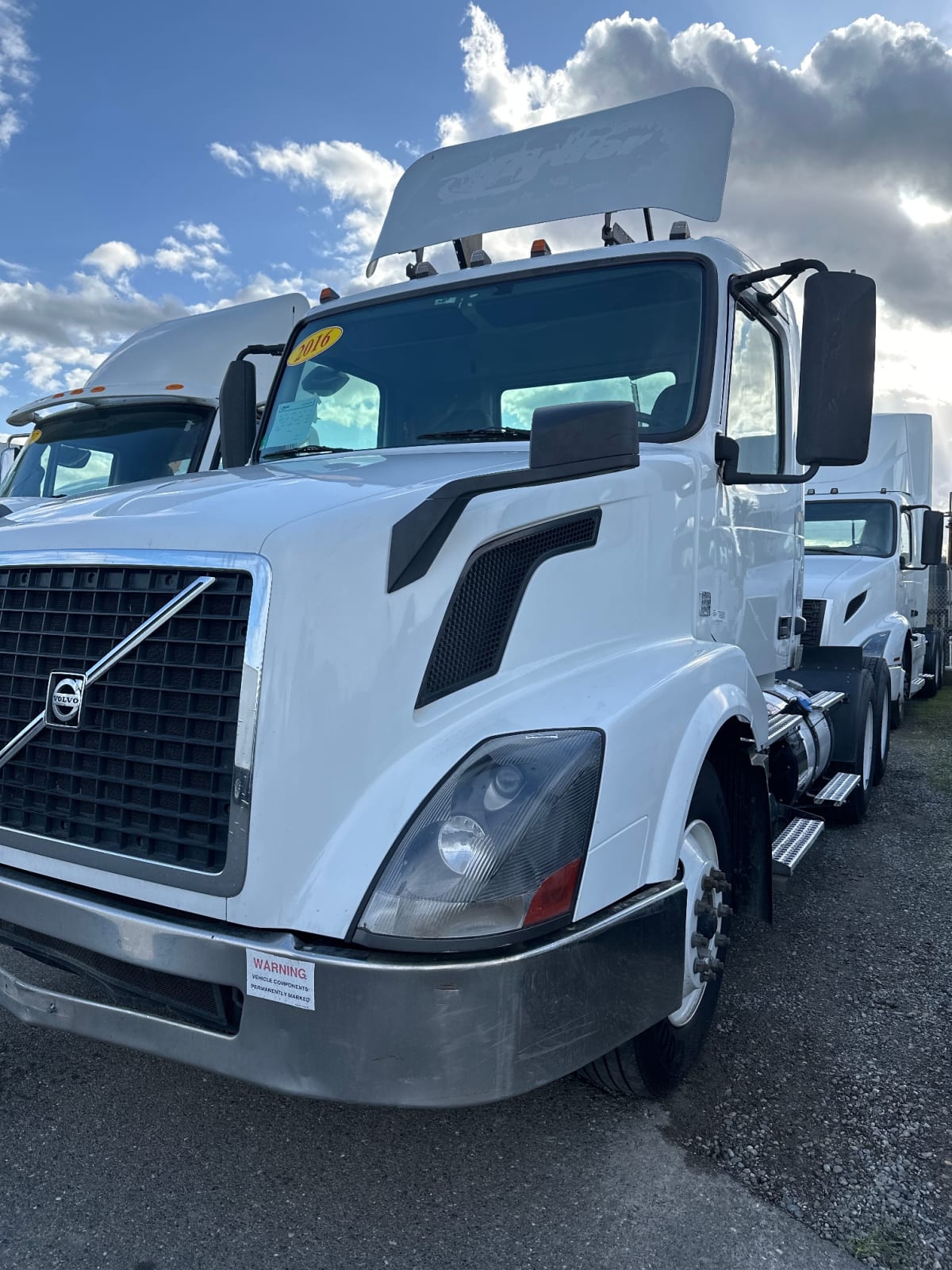 2016 Volvo VNL64TRACTOR 643723