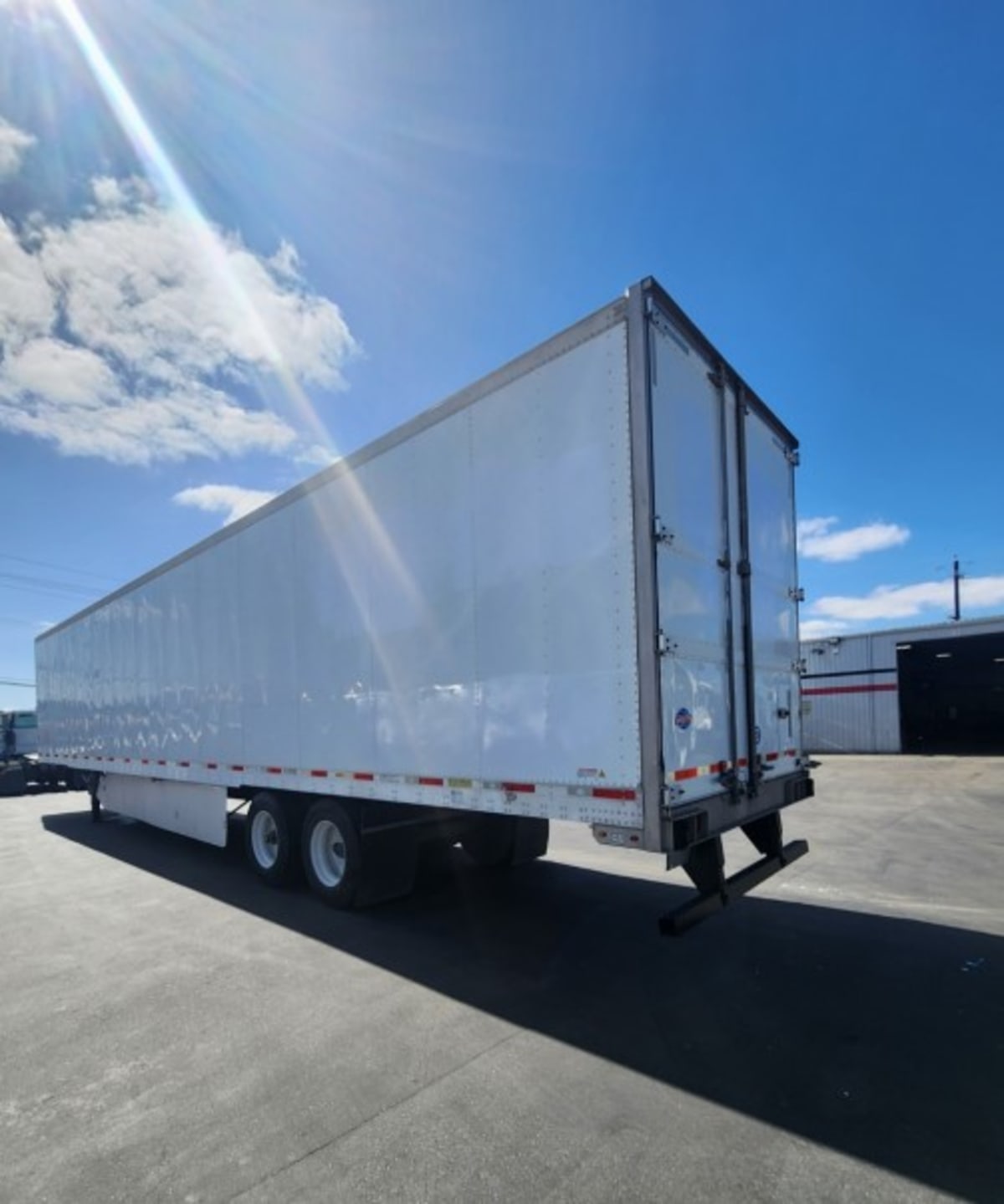 2016 Utility Trailers VS2RA 53/162/102 643748