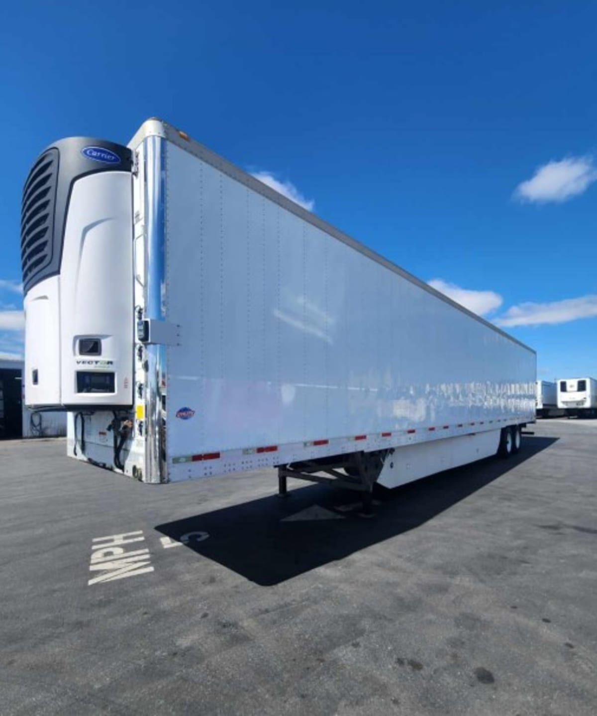 2016 Utility Trailers VS2RA 53/162/102 643748