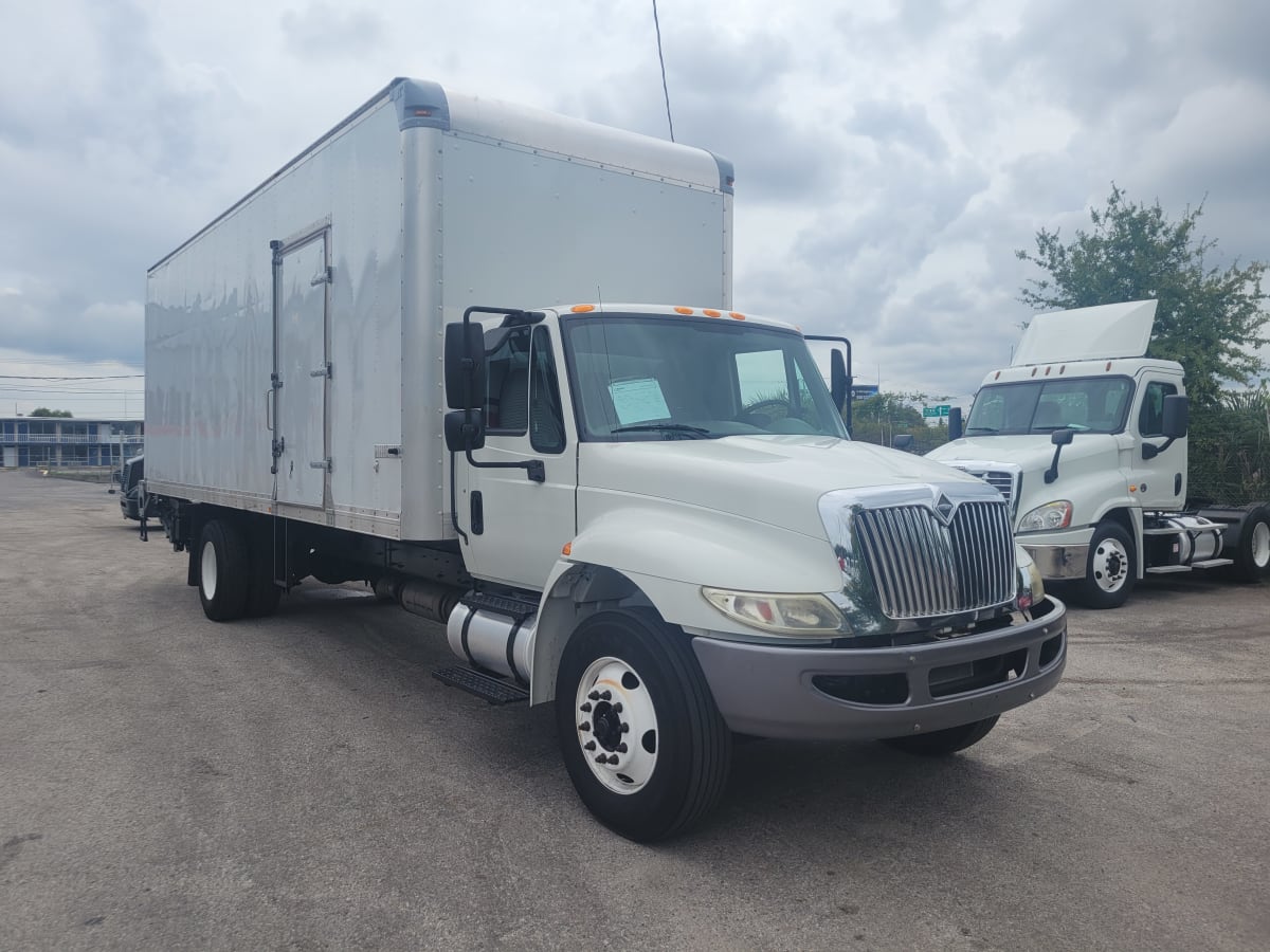 2016 Navistar International 4300 643979