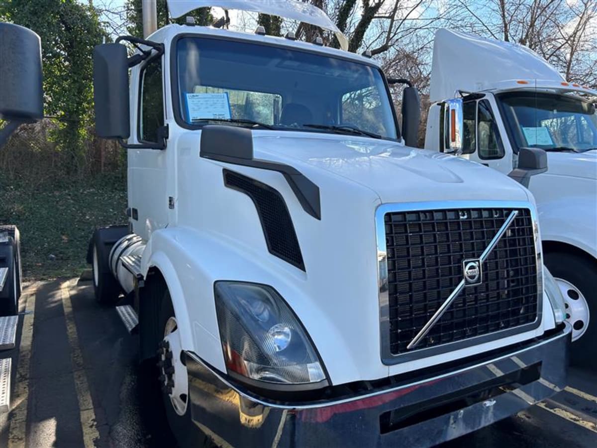 2016 Volvo VNL42TRACTOR 644030