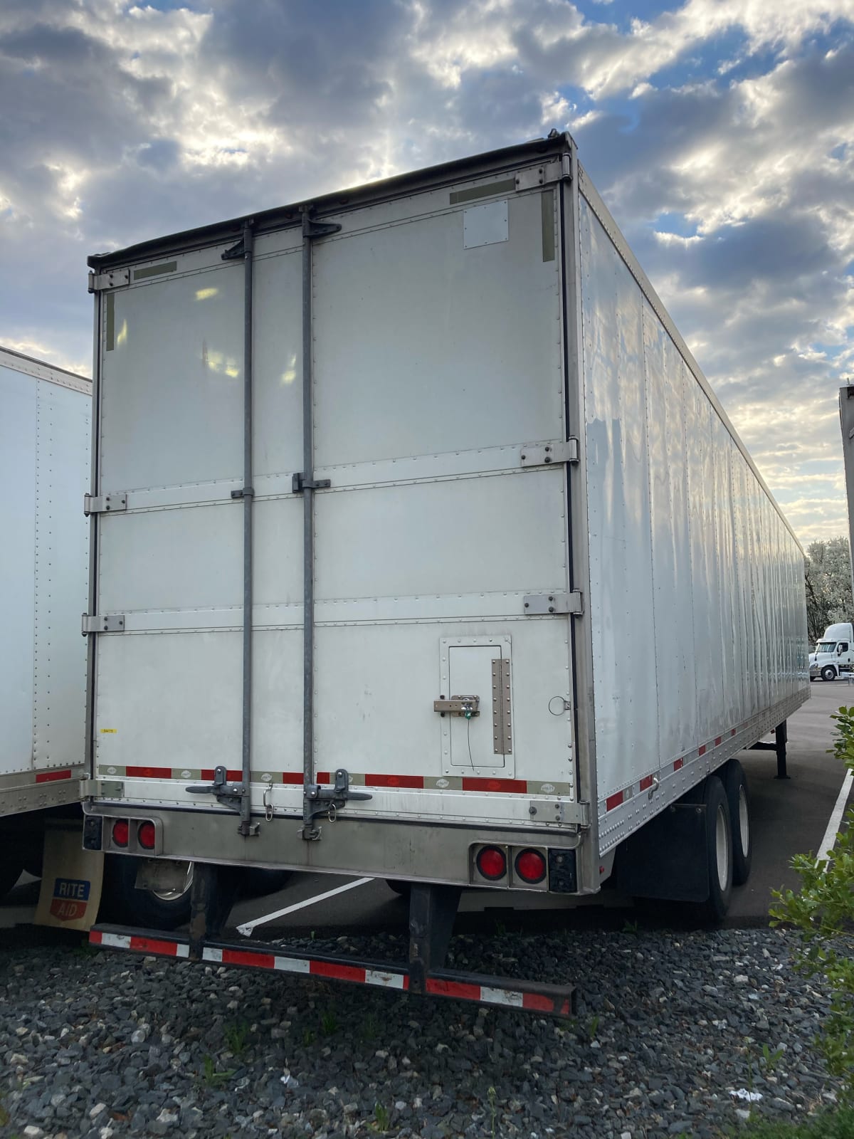 2016 Utility Trailers VS2RA 53/162/102 644176