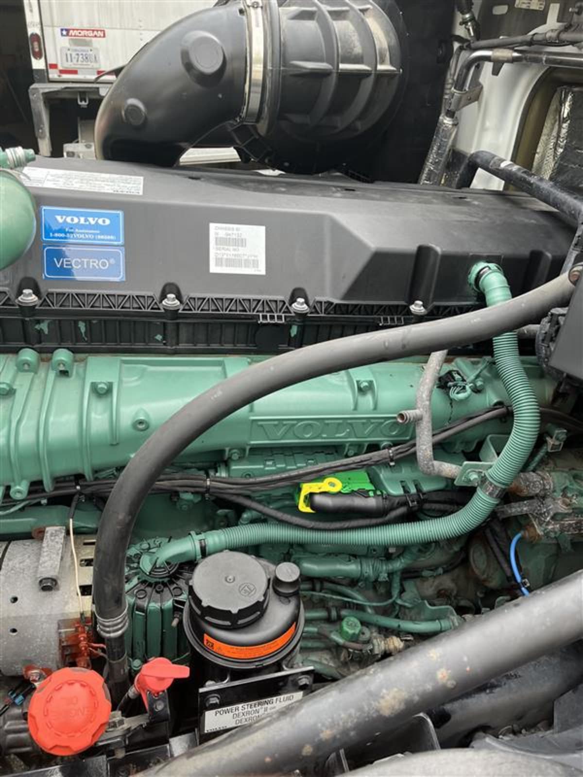 2016 Volvo - image 8