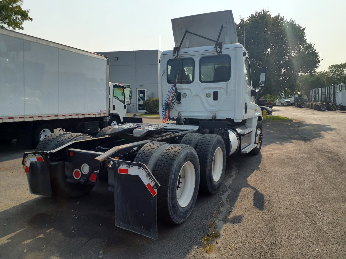 2016 Freightliner/Mercedes CASCADIA 125 644431