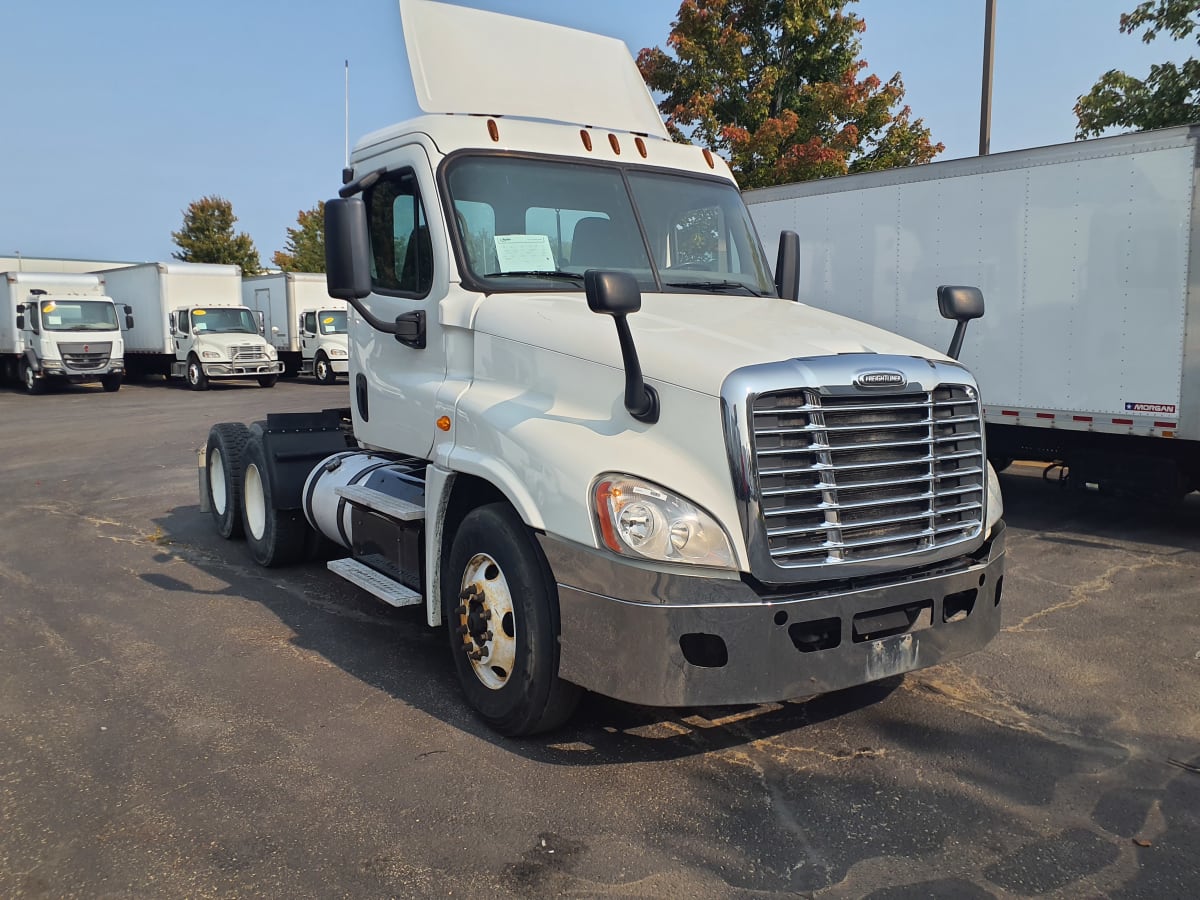 2016 Freightliner/Mercedes CASCADIA 125 644431