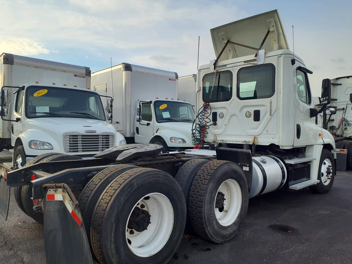 2016 Freightliner/Mercedes CASCADIA 125 644441