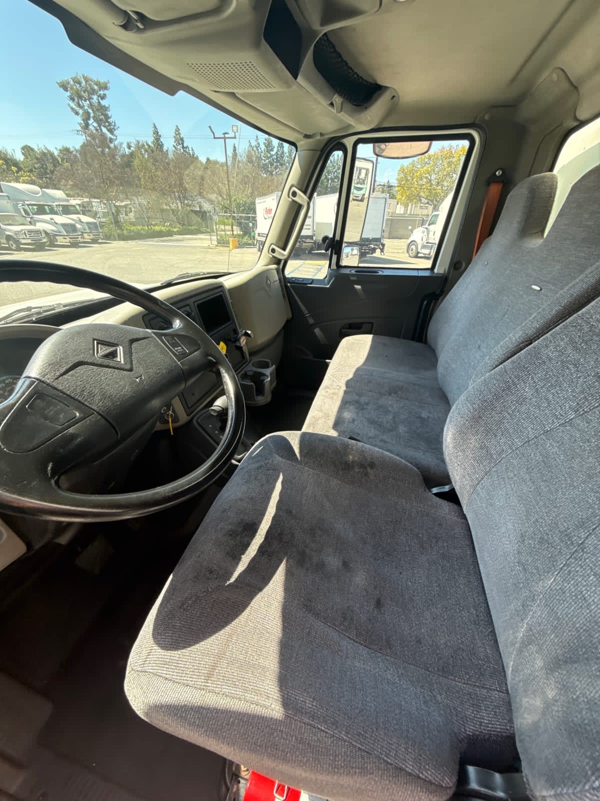 2016 Navistar International 4300 644599