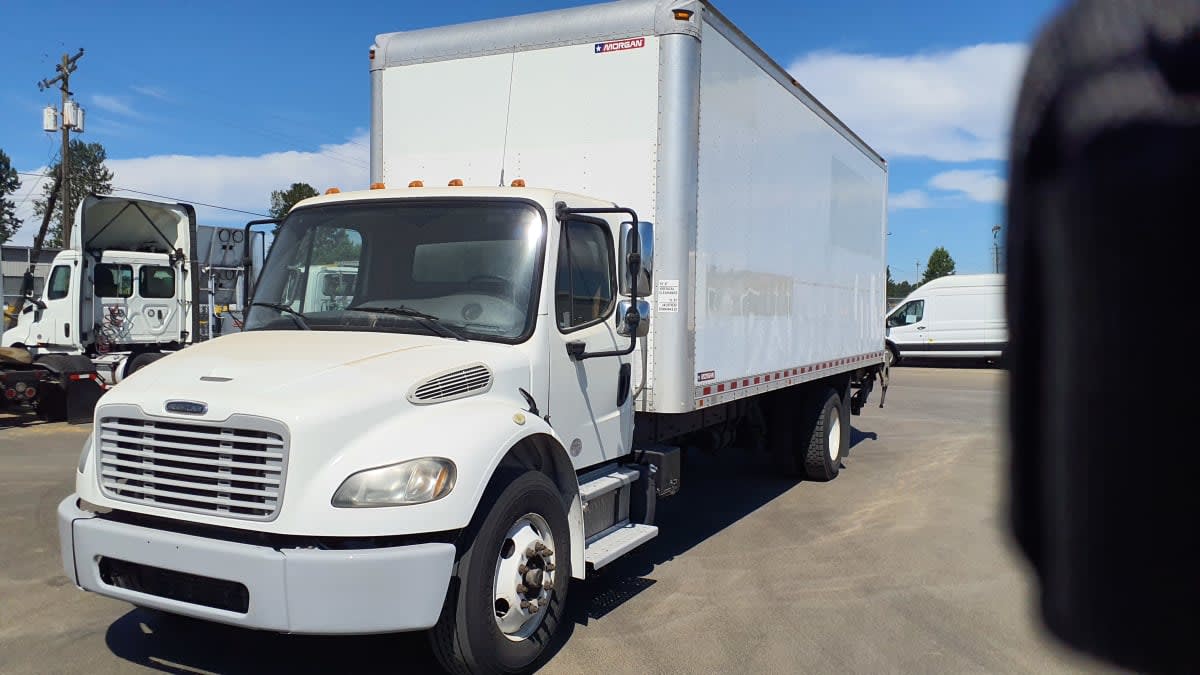 2016 Freightliner M2 106 in Tacoma, WA