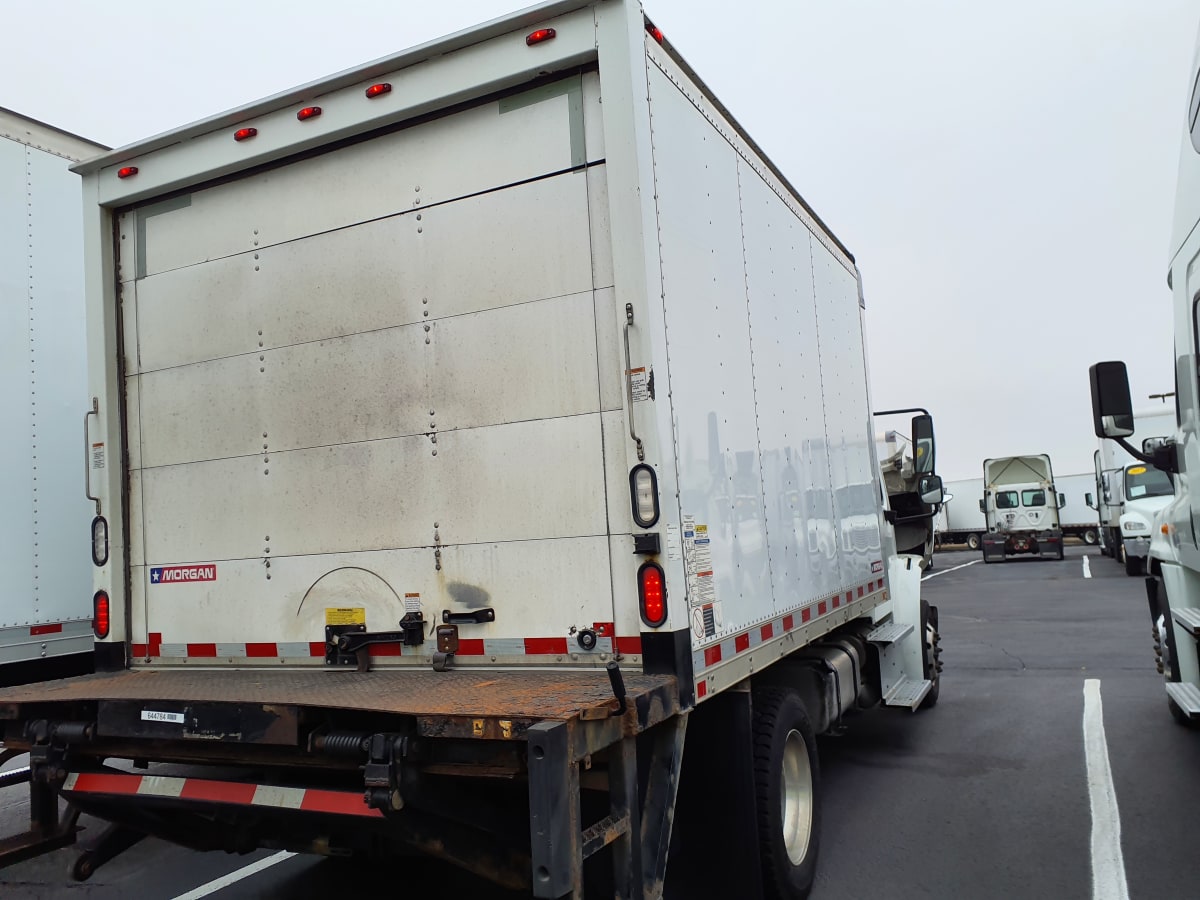 2016 Freightliner/Mercedes M2 106 644784