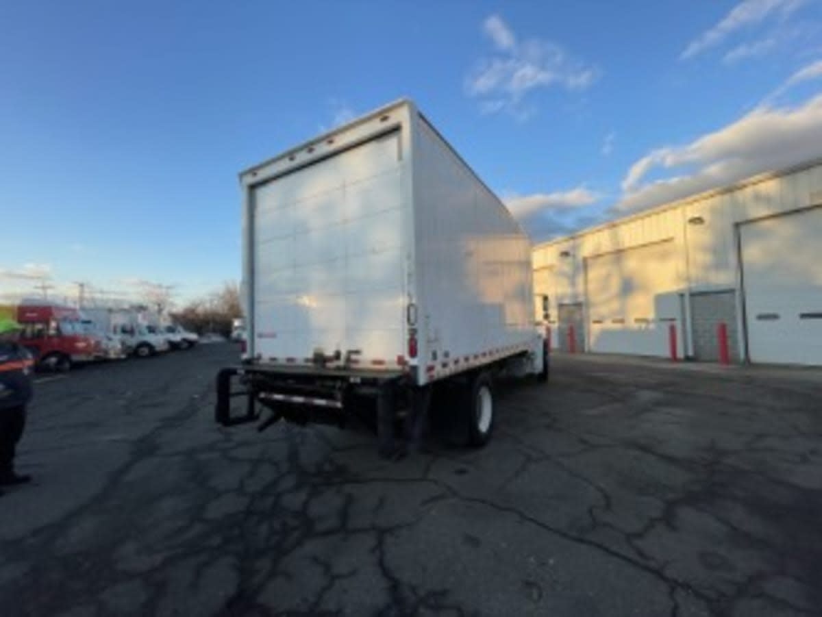 2016 Freightliner/Mercedes M2 106 644907