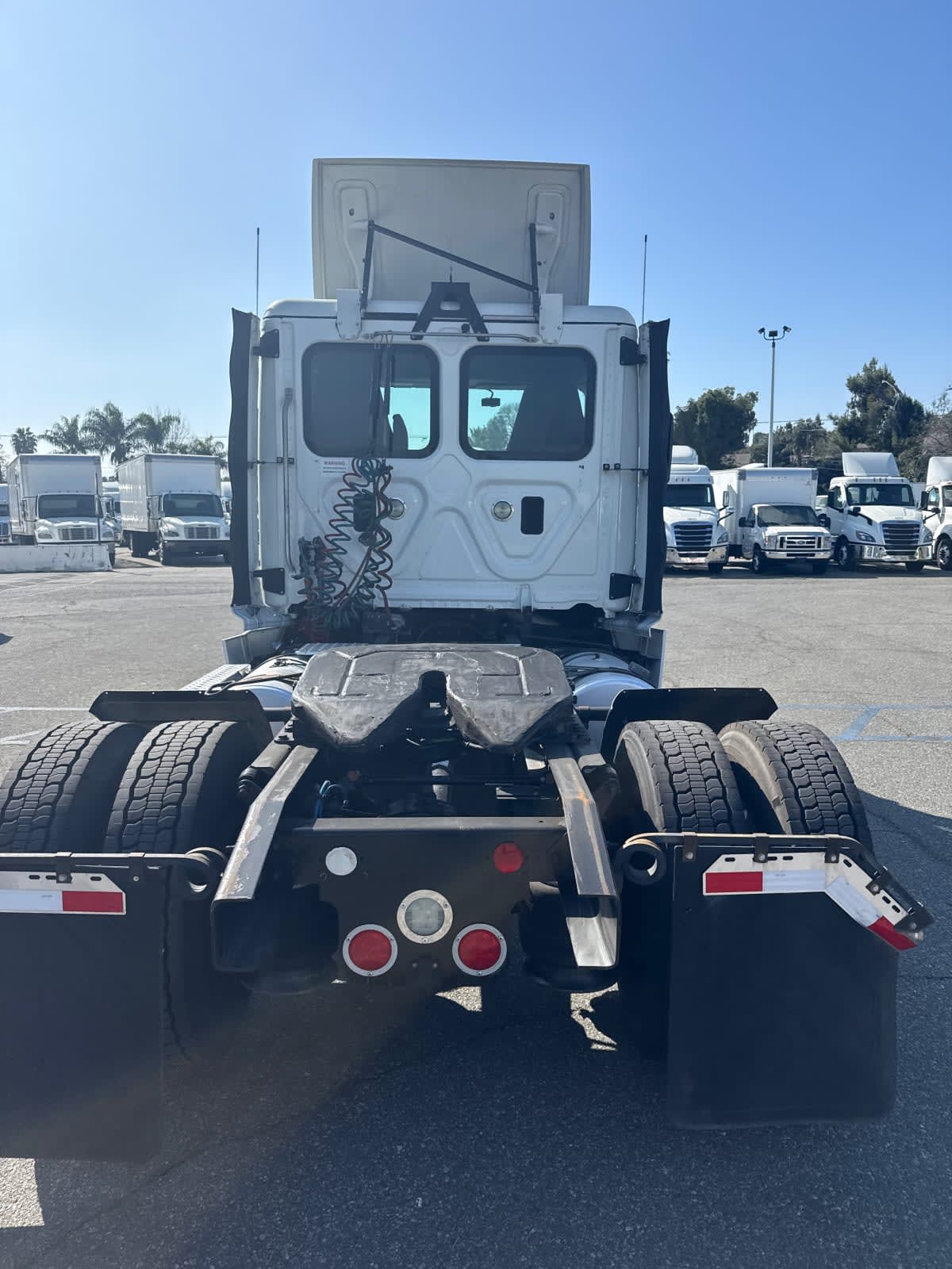 2016 Freightliner - image 5