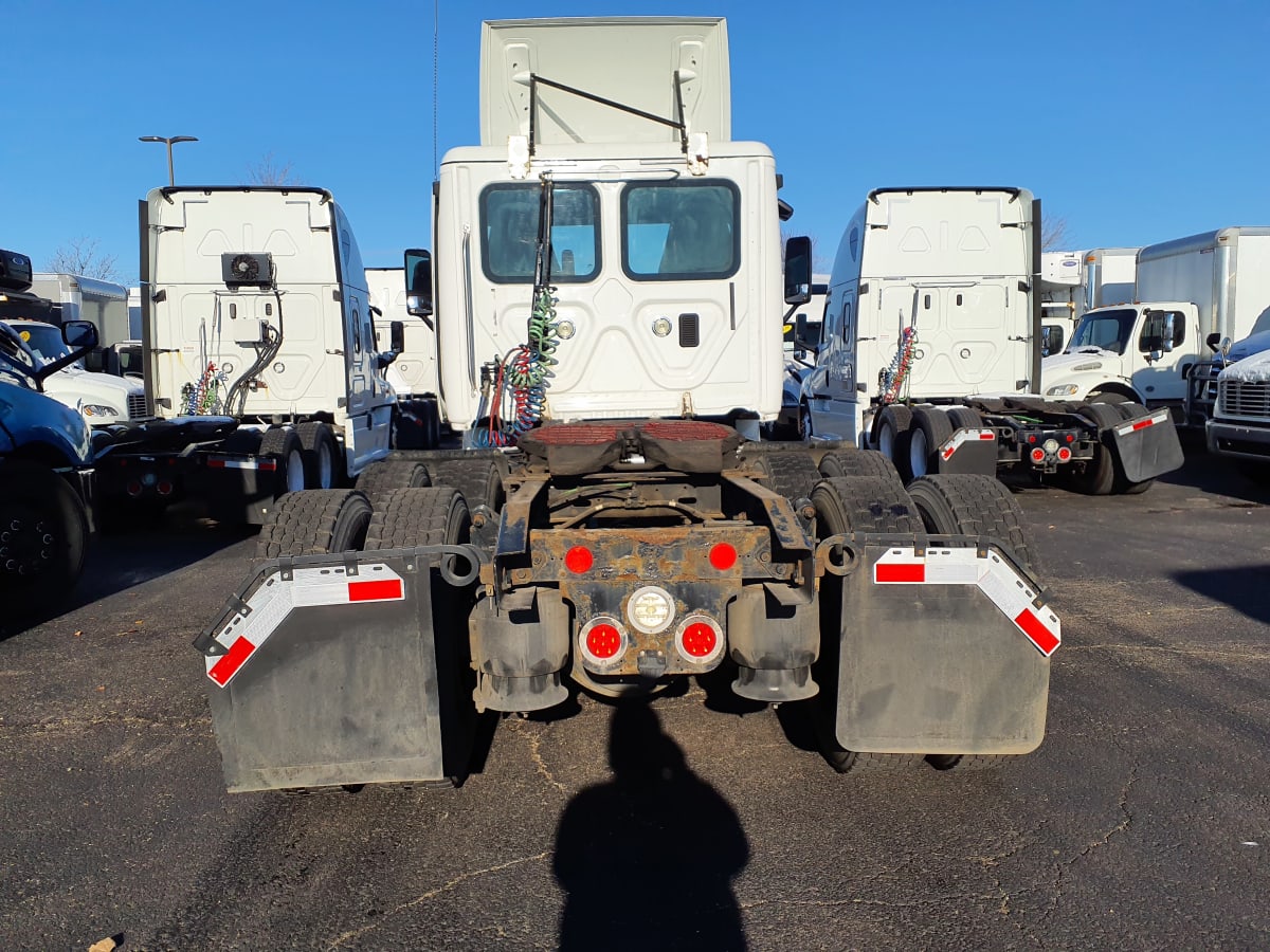 2016 Freightliner/Mercedes CASCADIA 125 645010