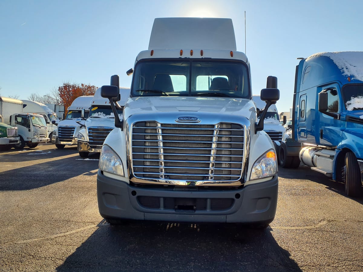 2016 Freightliner/Mercedes CASCADIA 125 645010