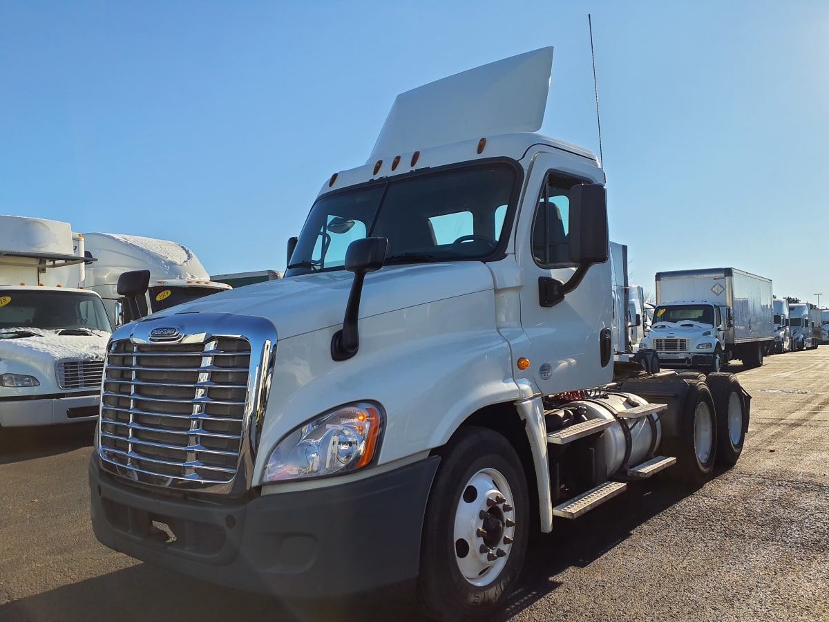 2016 Freightliner/Mercedes CASCADIA 125 645010