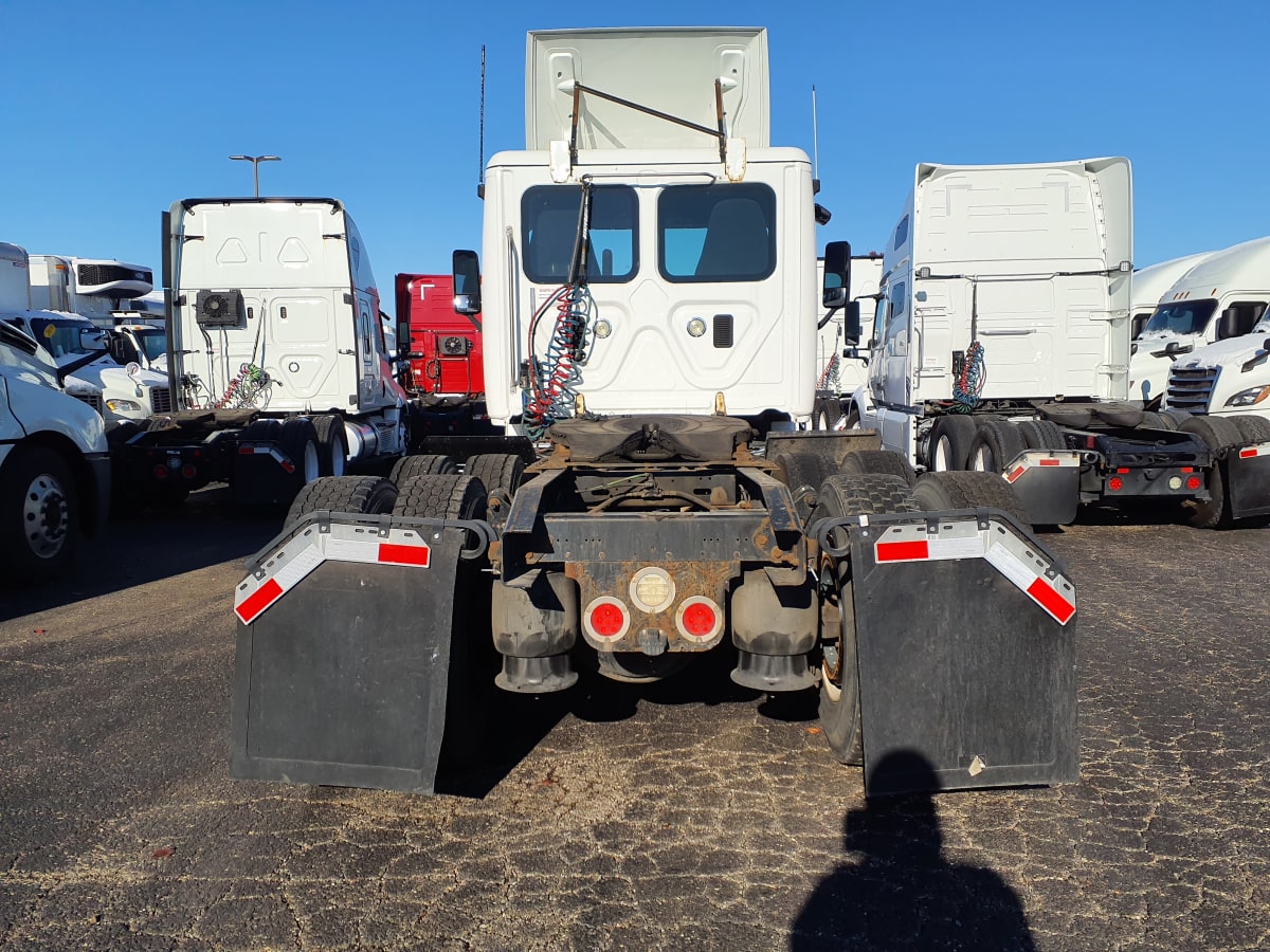 2016 Freightliner/Mercedes CASCADIA 125 645012