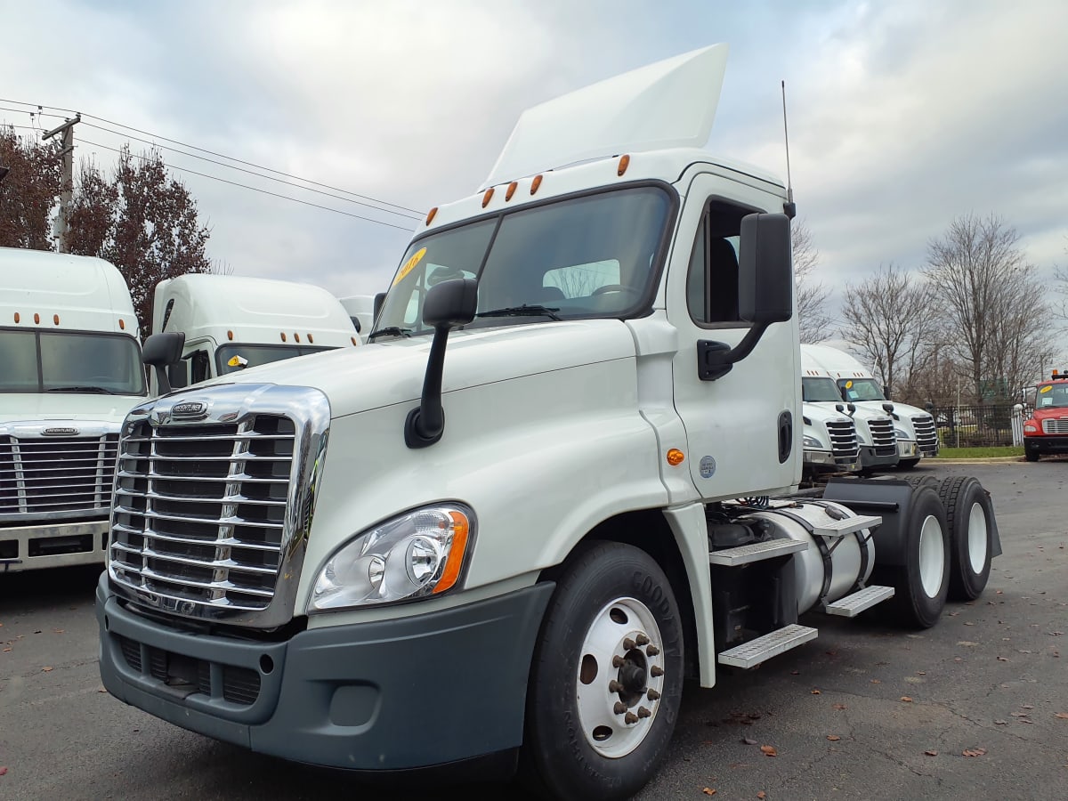 2016 Freightliner/Mercedes CASCADIA 125 645013