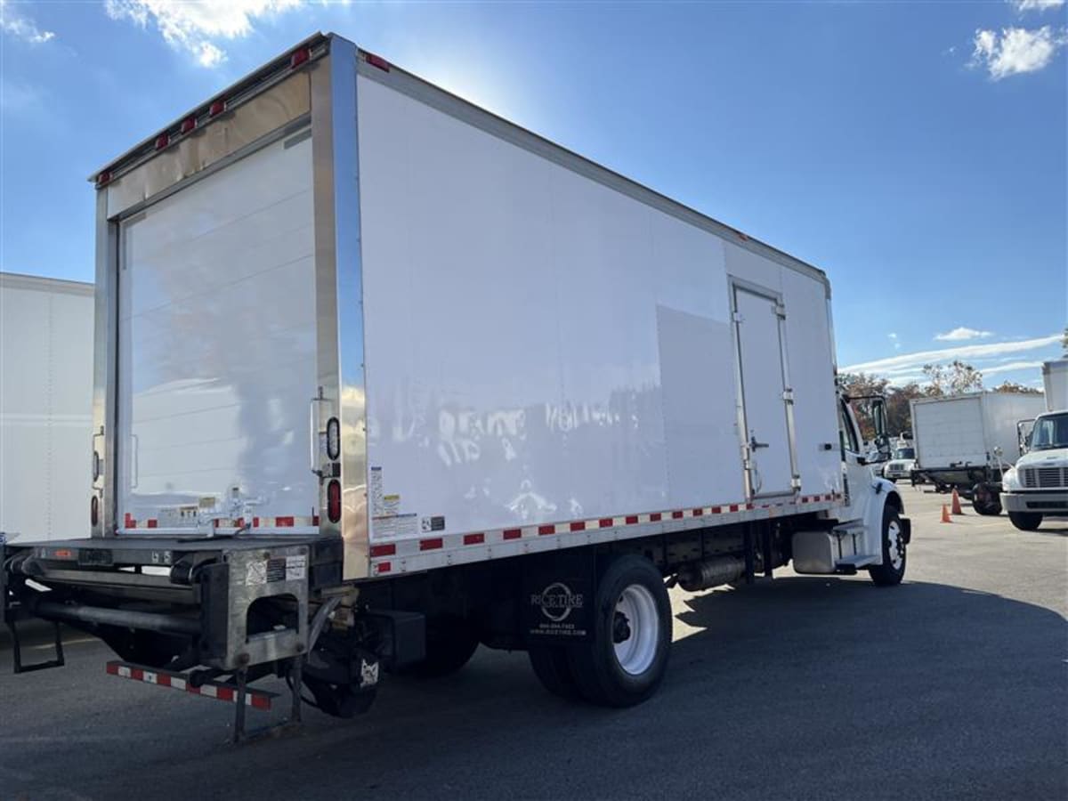 2016 Freightliner/Mercedes M2 106 645038