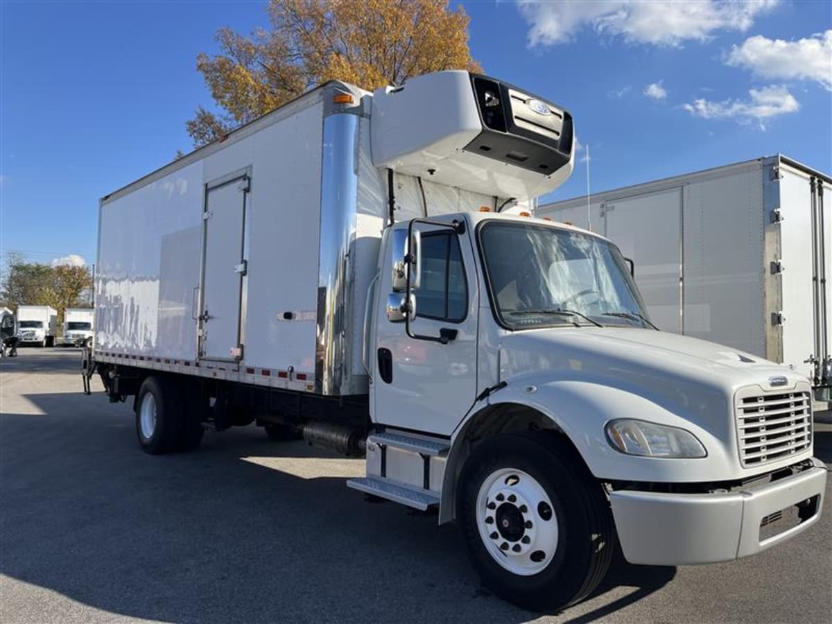 2016 Freightliner/Mercedes M2 106 645038