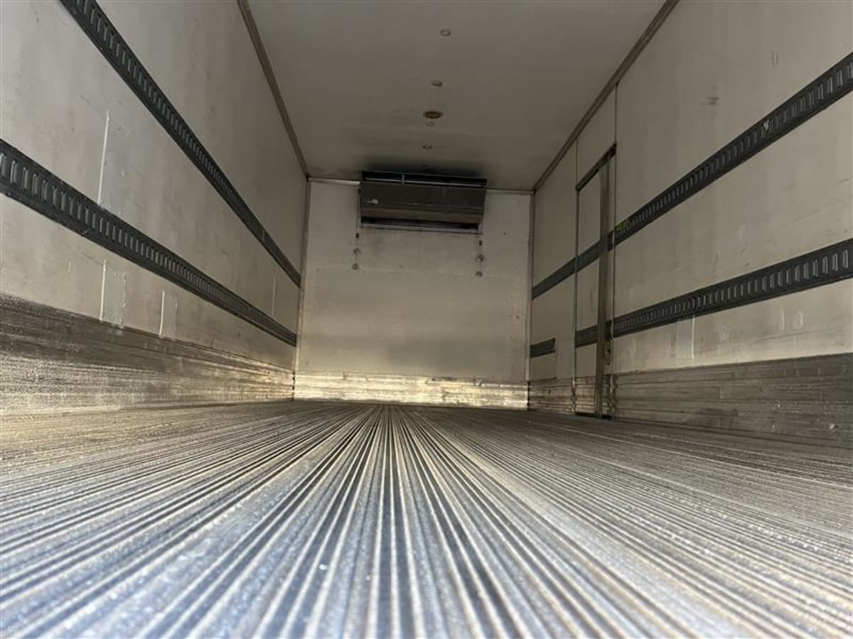 2016 Freightliner/Mercedes M2 106 645038