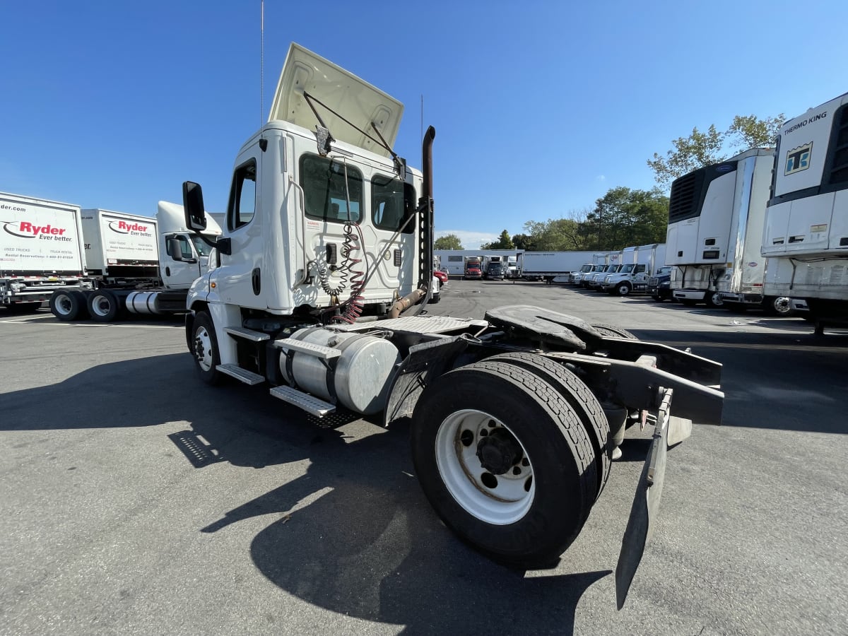 2016 Freightliner/Mercedes CASCADIA 125 645113