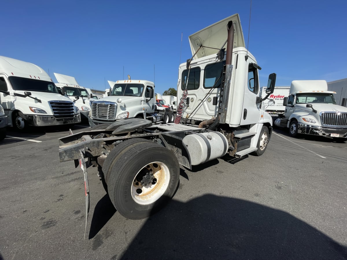 2016 Freightliner/Mercedes CASCADIA 125 645113