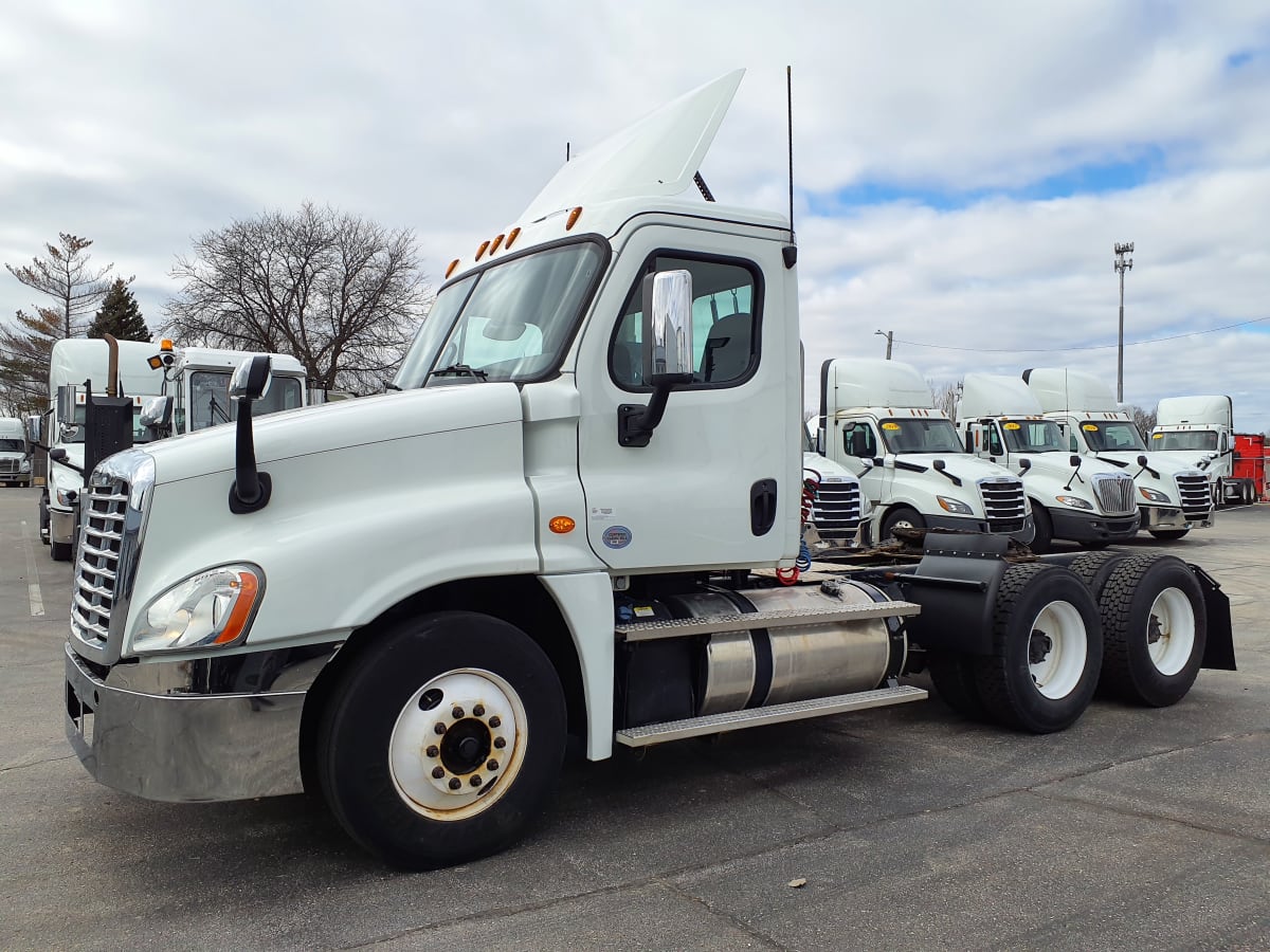 2016 Freightliner/Mercedes CASCADIA 125 645262