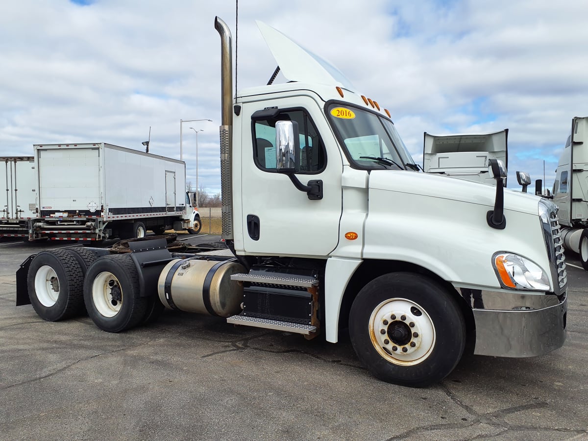 2016 Freightliner/Mercedes CASCADIA 125 645262