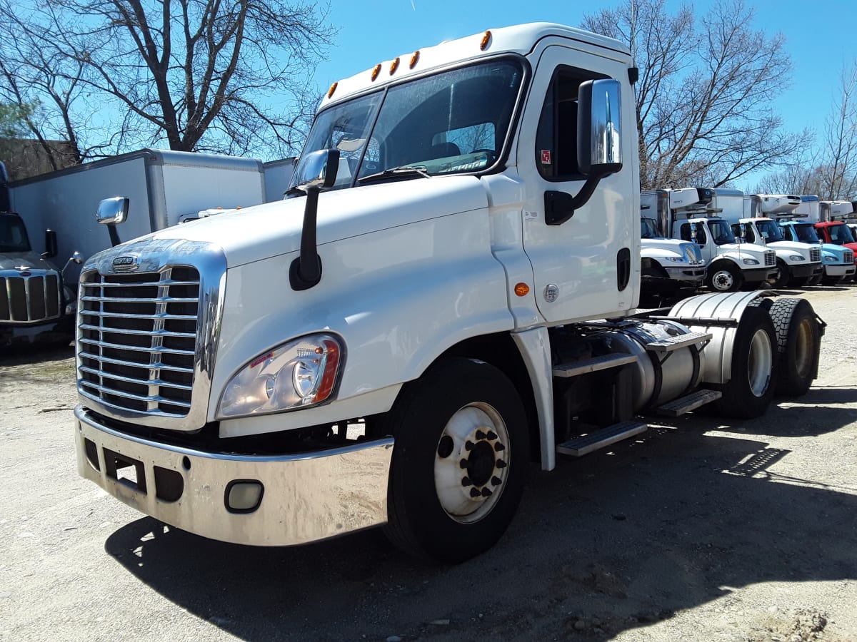 2016 Freightliner/Mercedes CASCADIA 125 645379