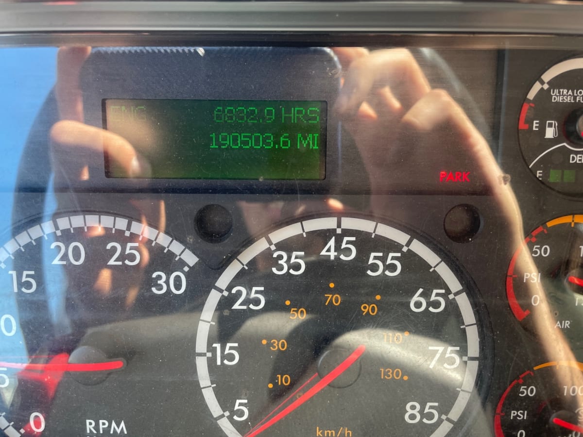 2016 Freightliner/Mercedes M2 106 645471