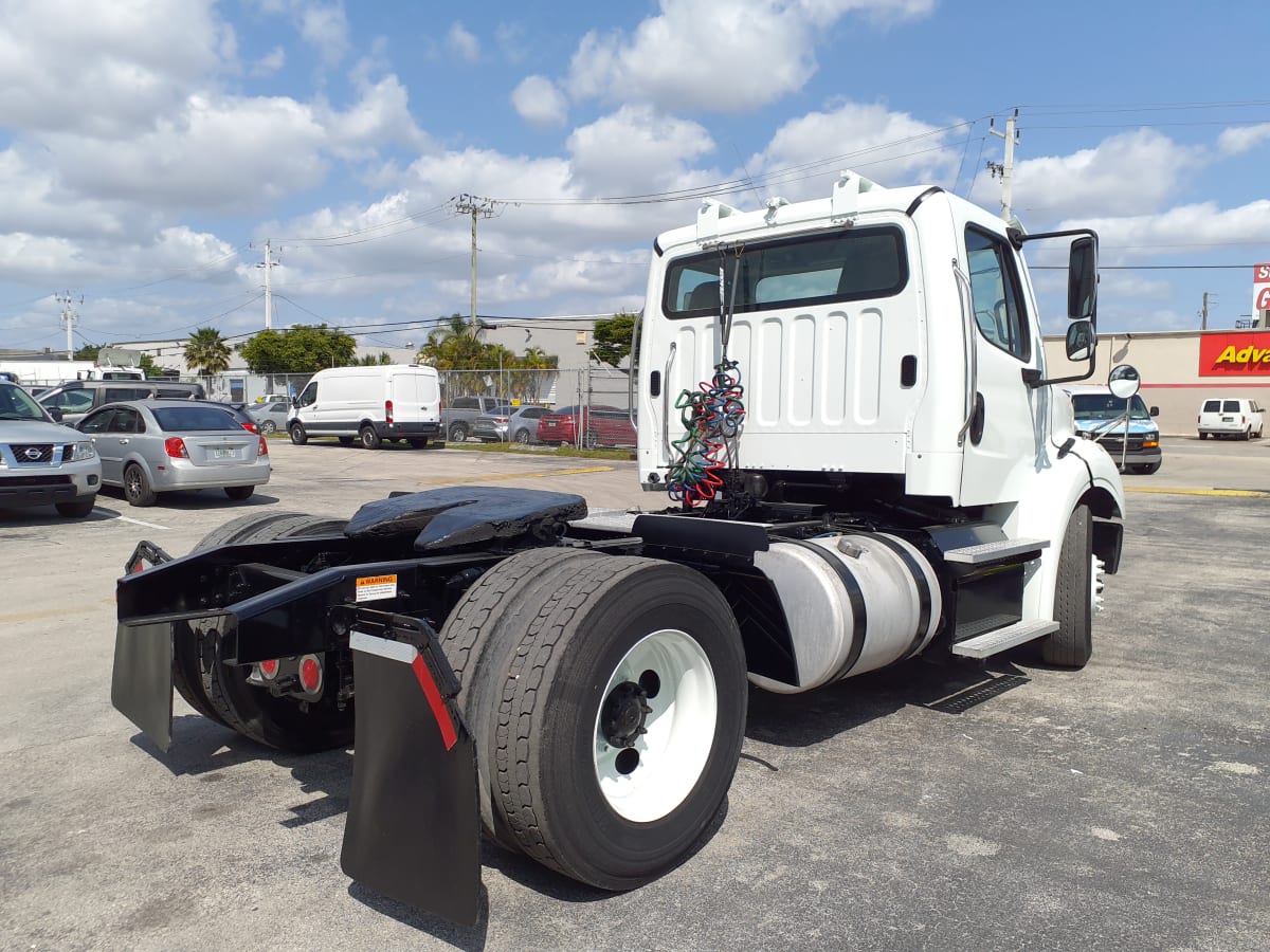 2016 Freightliner/Mercedes M2 112 645532