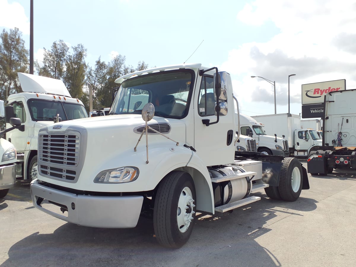 2016 Freightliner/Mercedes M2 112 645532