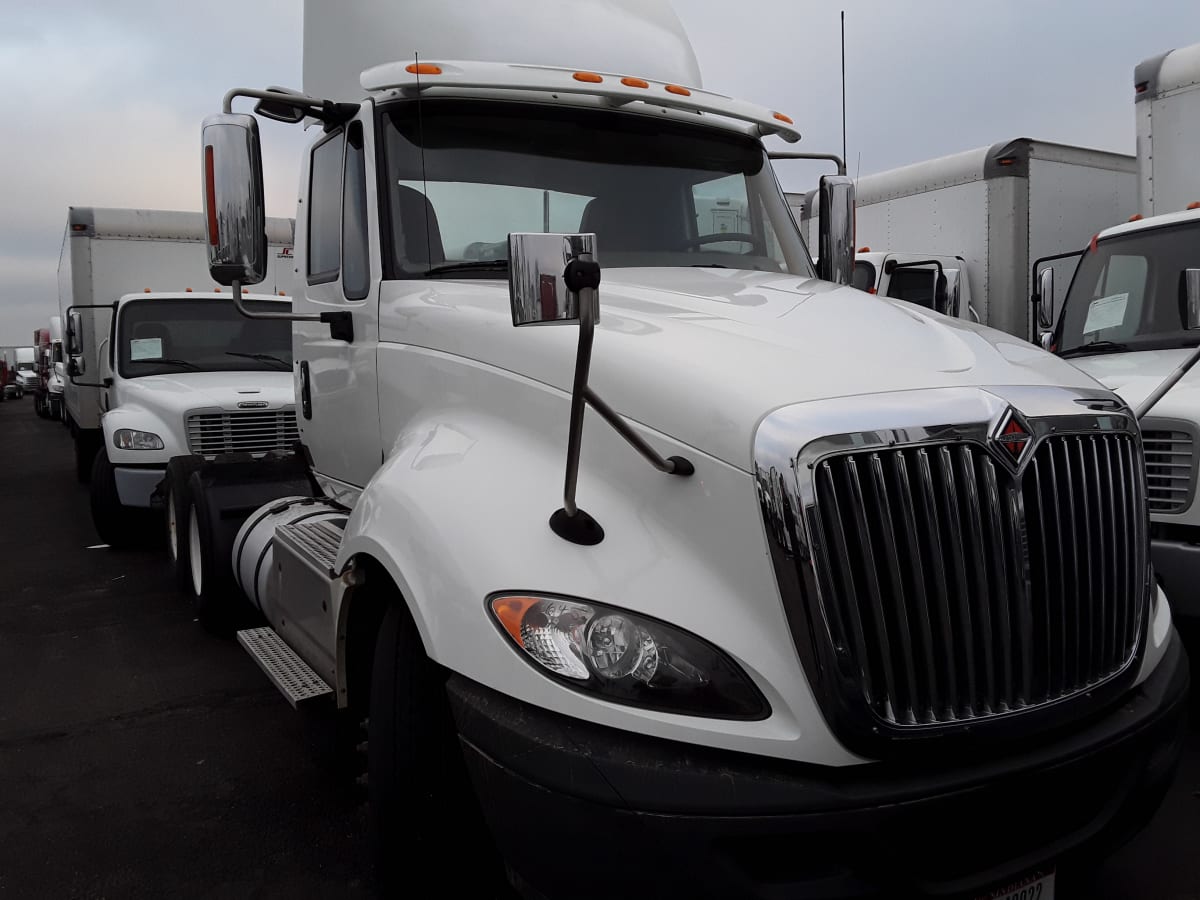 2016 Navistar International PROSTAR 645607