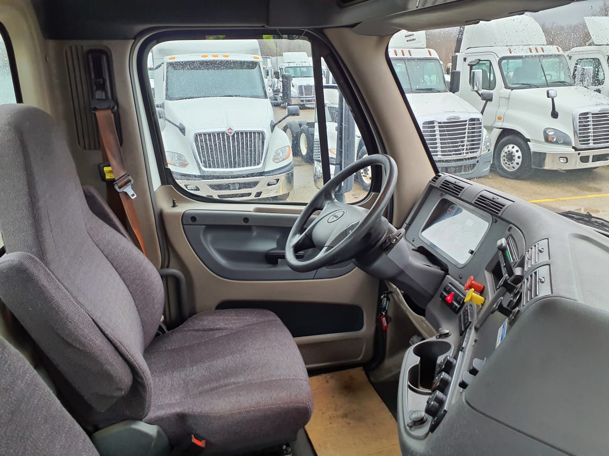 2016 Freightliner/Mercedes CASCADIA 113 645954