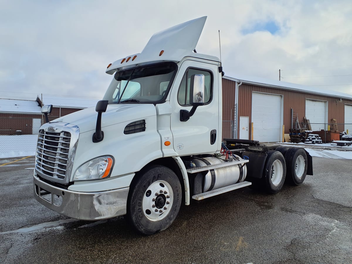 2016 Freightliner/Mercedes CASCADIA 113 645955