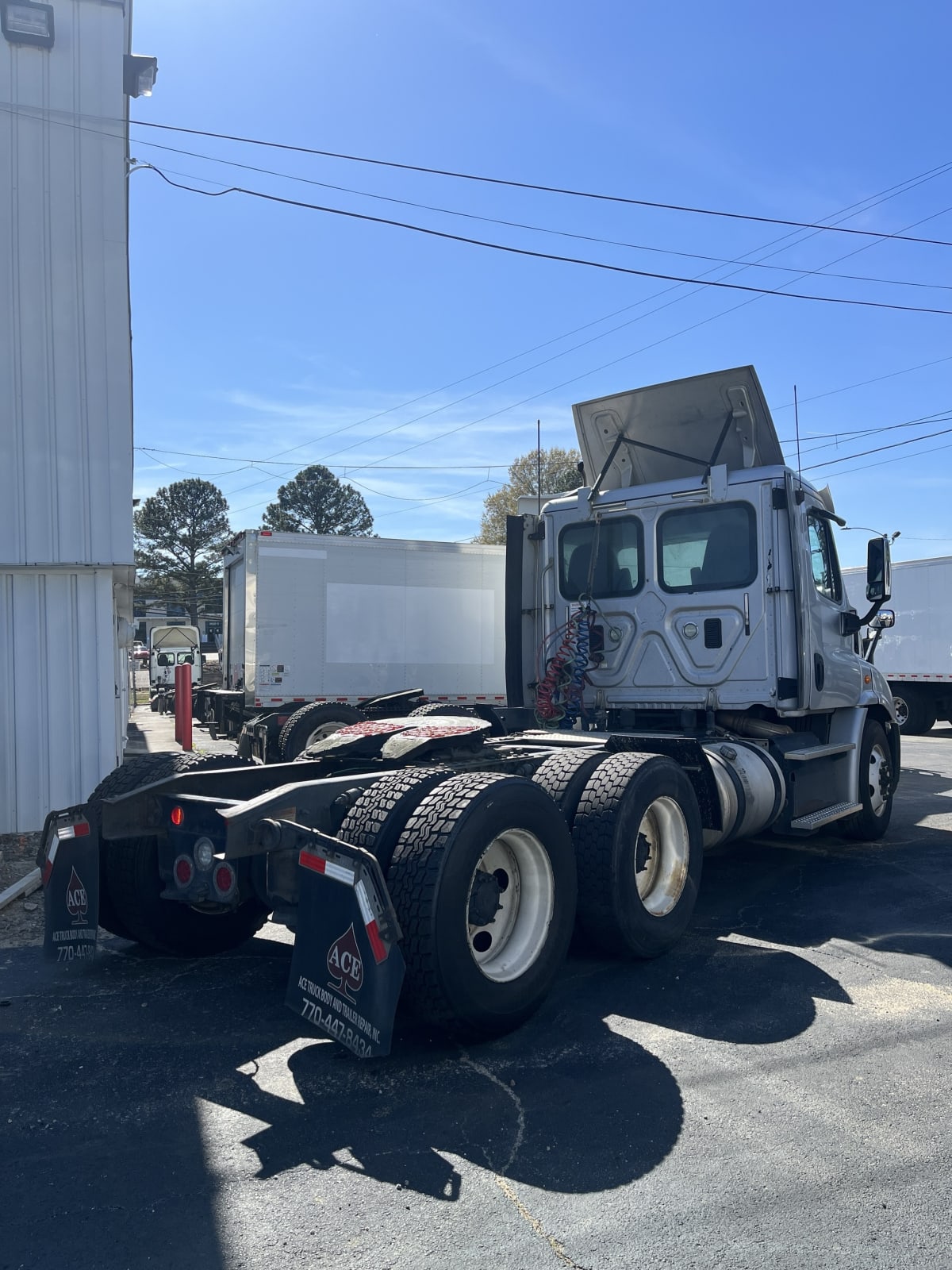 2016 Freightliner/Mercedes CASCADIA 113 646003