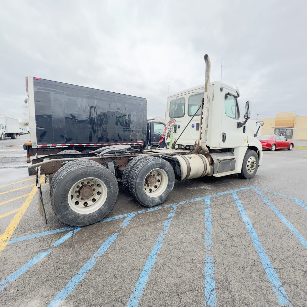 2016 Freightliner/Mercedes CASCADIA 125 646010