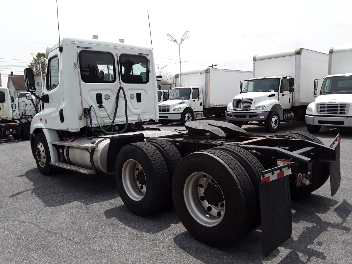 2016 Freightliner/Mercedes CASCADIA 113 646022